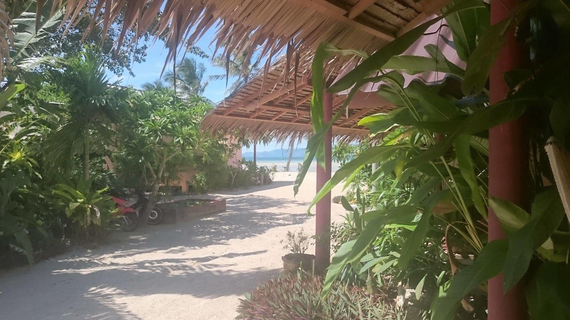 Papillon Bungalows Ban Tai Exterior photo
